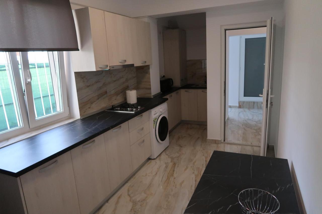 Home Space Two Navodari Luaran gambar