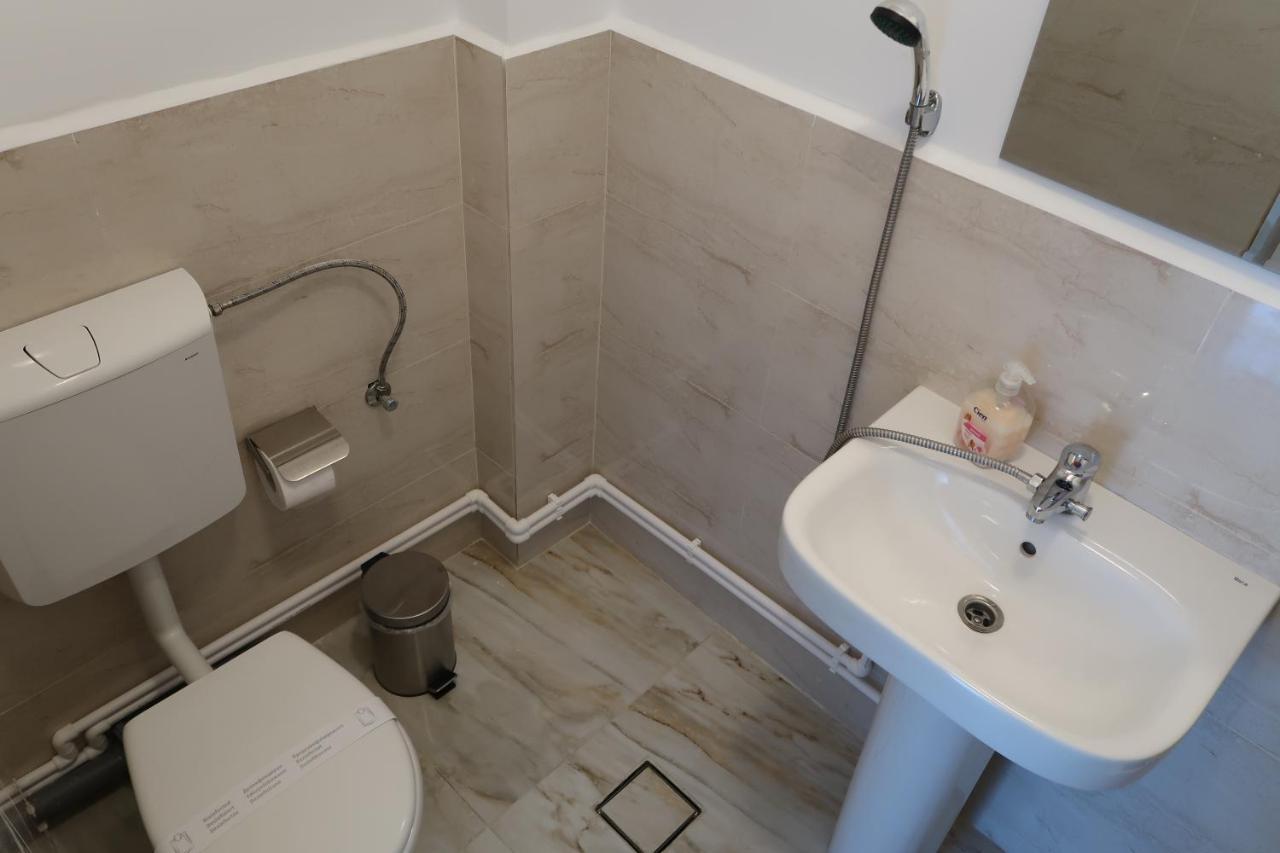 Home Space Two Navodari Luaran gambar