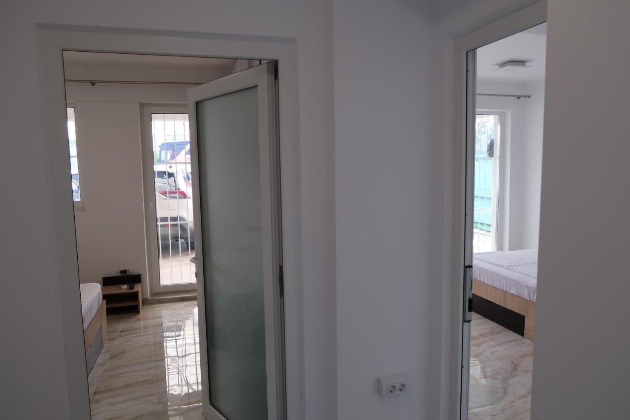 Home Space Two Navodari Luaran gambar
